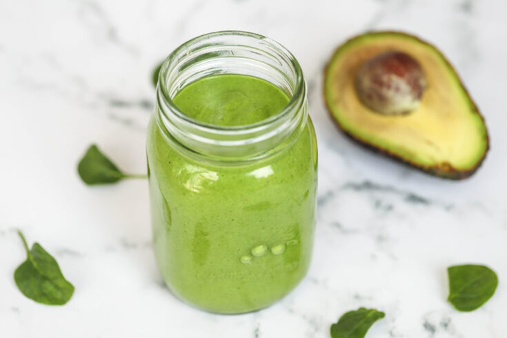 Pineapple and Spinach Green Smoothie